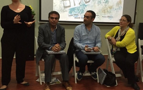 The good dialogue: Synagogue audience listens to Palestinians