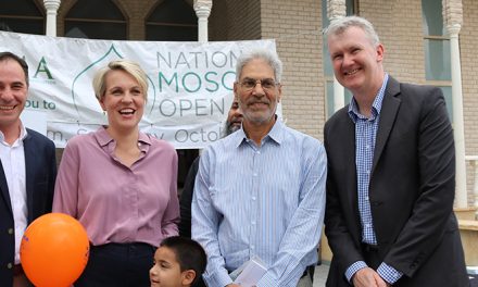 Mosques open doors in order to embrace all
