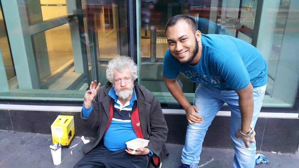 Muslims feeding the needy in Sydney CBD