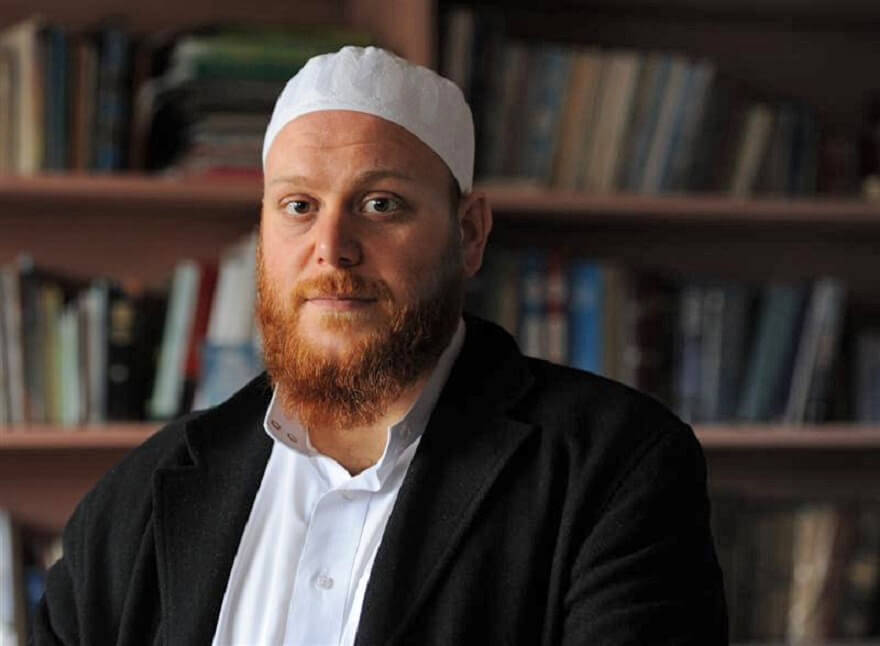 Sheikh Shady sues Newscorp