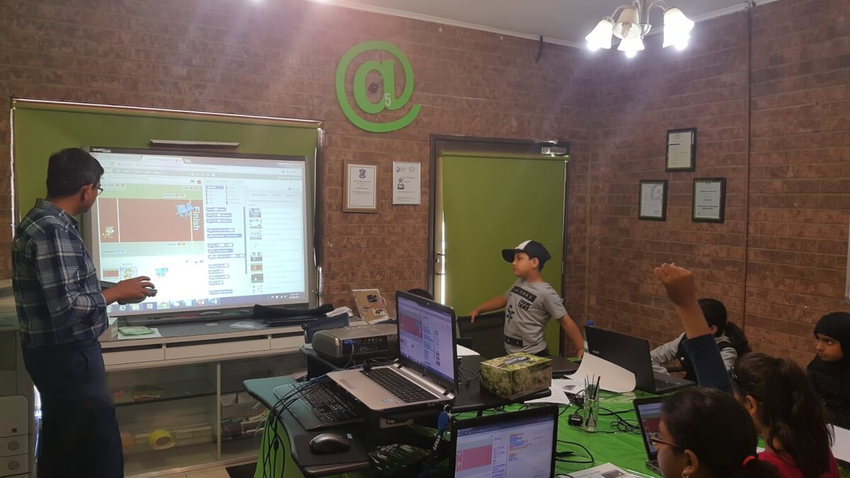 Generating interest in Maths & Science via PBL