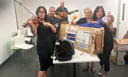 Musical instruments for refugees in Nauru