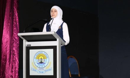 Al Amanah College holds Year 12 Graduation Ceremony