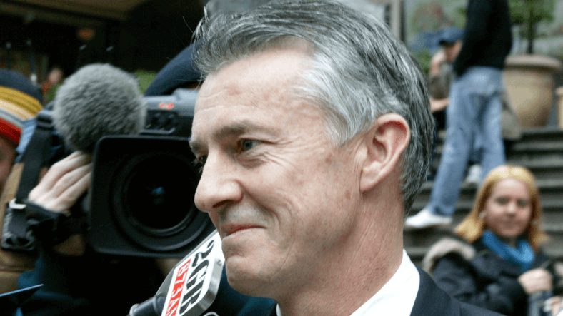 Ignorant Judge’s poor advice to “knowledgeable Muslims”