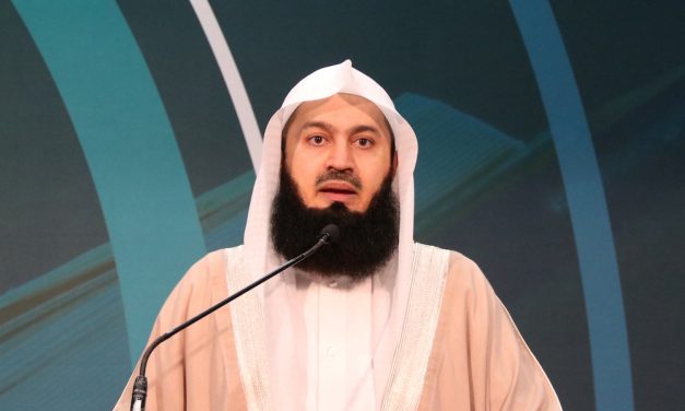 Mufti Menk prays for relief from bushfires around Sydney