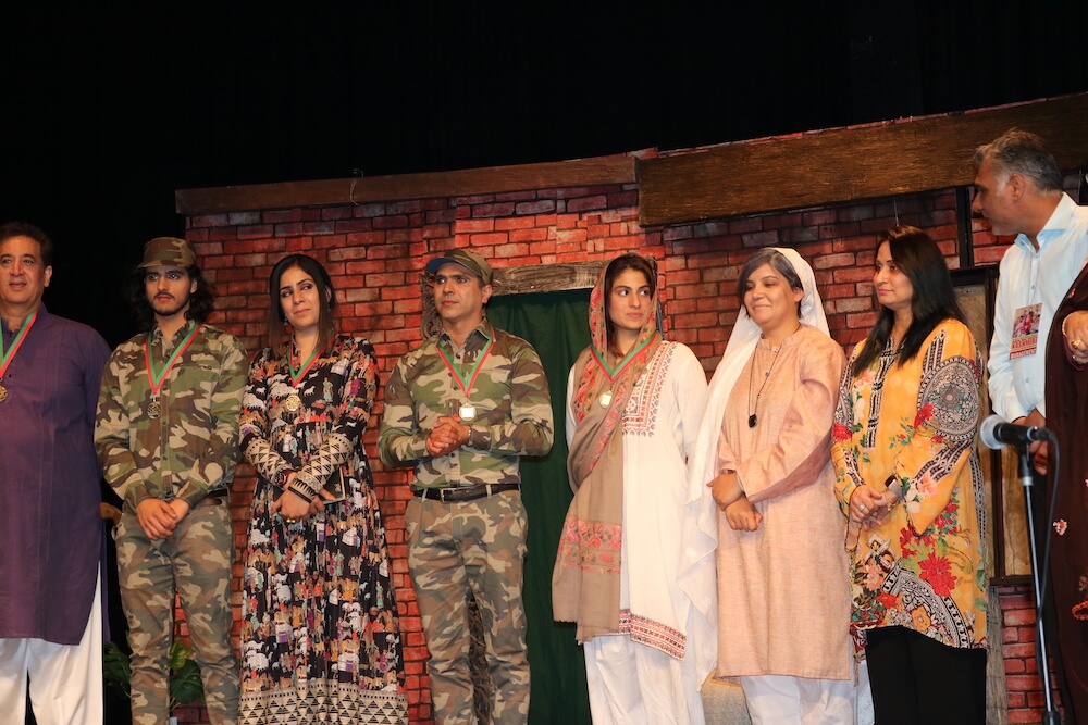 Sydney Play: Main bhi hoon Kashmiri