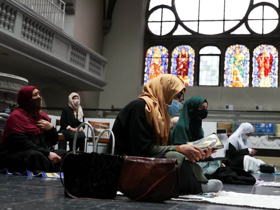 A remarkable act of unity: Berlin churches host Muslim worshipers