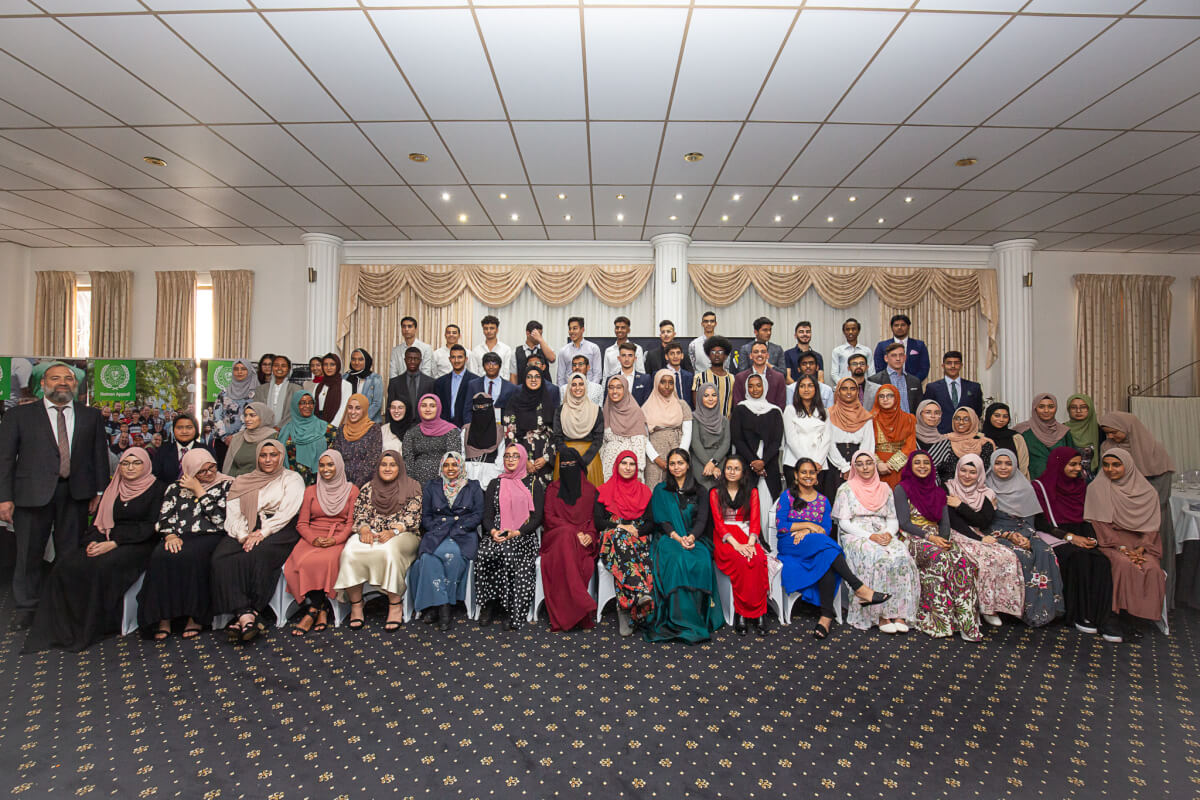 Nationwide recognition for Year 12 high achievers
