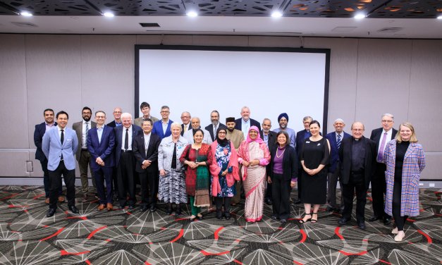 Interfaith guests join Muslims at Iftar and in Prayer