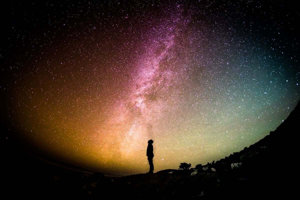 Escaping our own minds: A forgotten duty towards ourselves