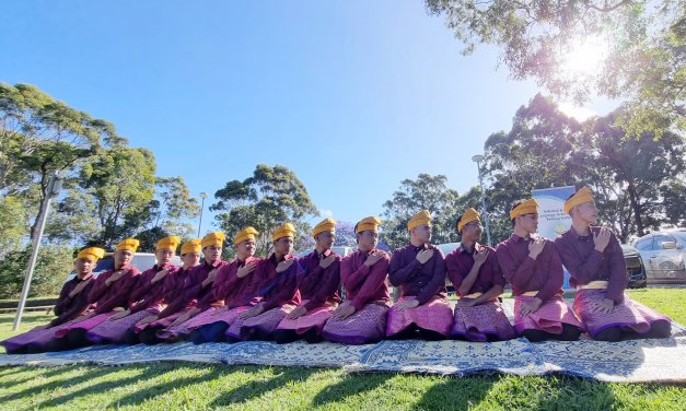 Indonesian students enriching Australian Tour
