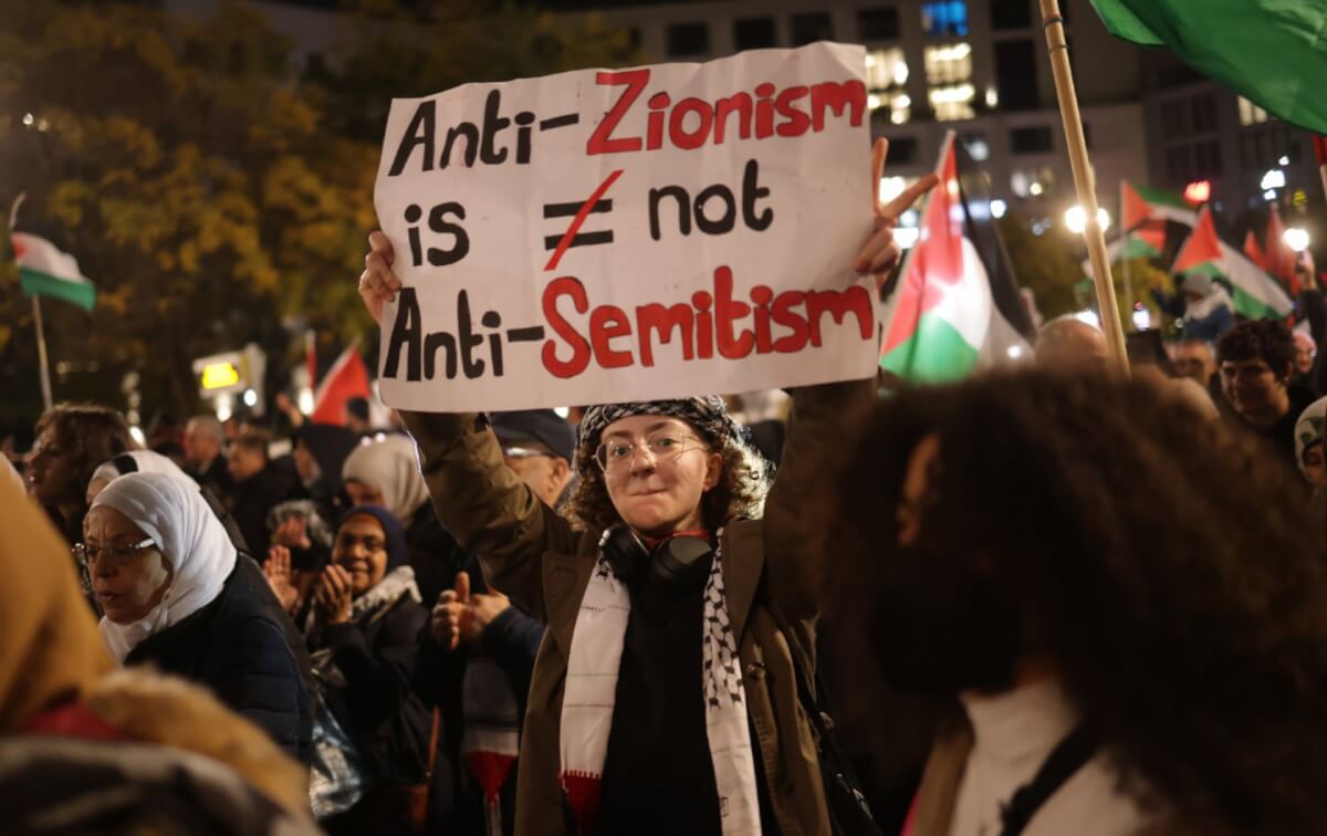 Statement on the distinction between criticism of Israel and anti-Semitism
