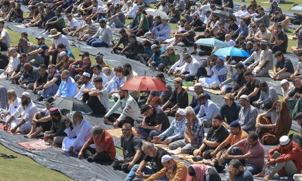 5,000 attend Juma ‘Prayer in the Park’ in Sydney