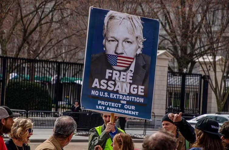 My own prison ordeal gave me a taste of what Assange may be feeling. He’s out – but the chilling effect on press freedom remains