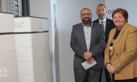 Malek Fahd Islamic School unveils solar power project