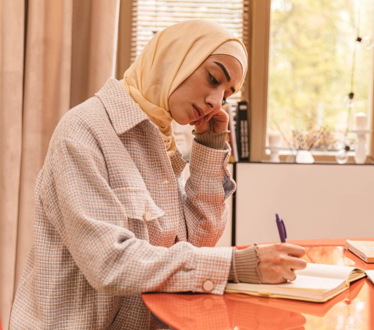 Journaling prompts to boost self-confidence