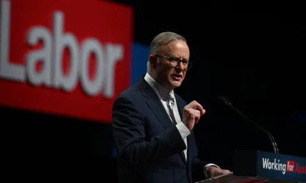 How Labor could lose its majority: One betrayed community at a time