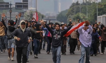 Nationwide rallies erupt in Indonesia against controversial housing allowance for Parliament