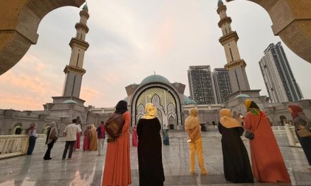 Visit the jewel of Malaysia’s mosques